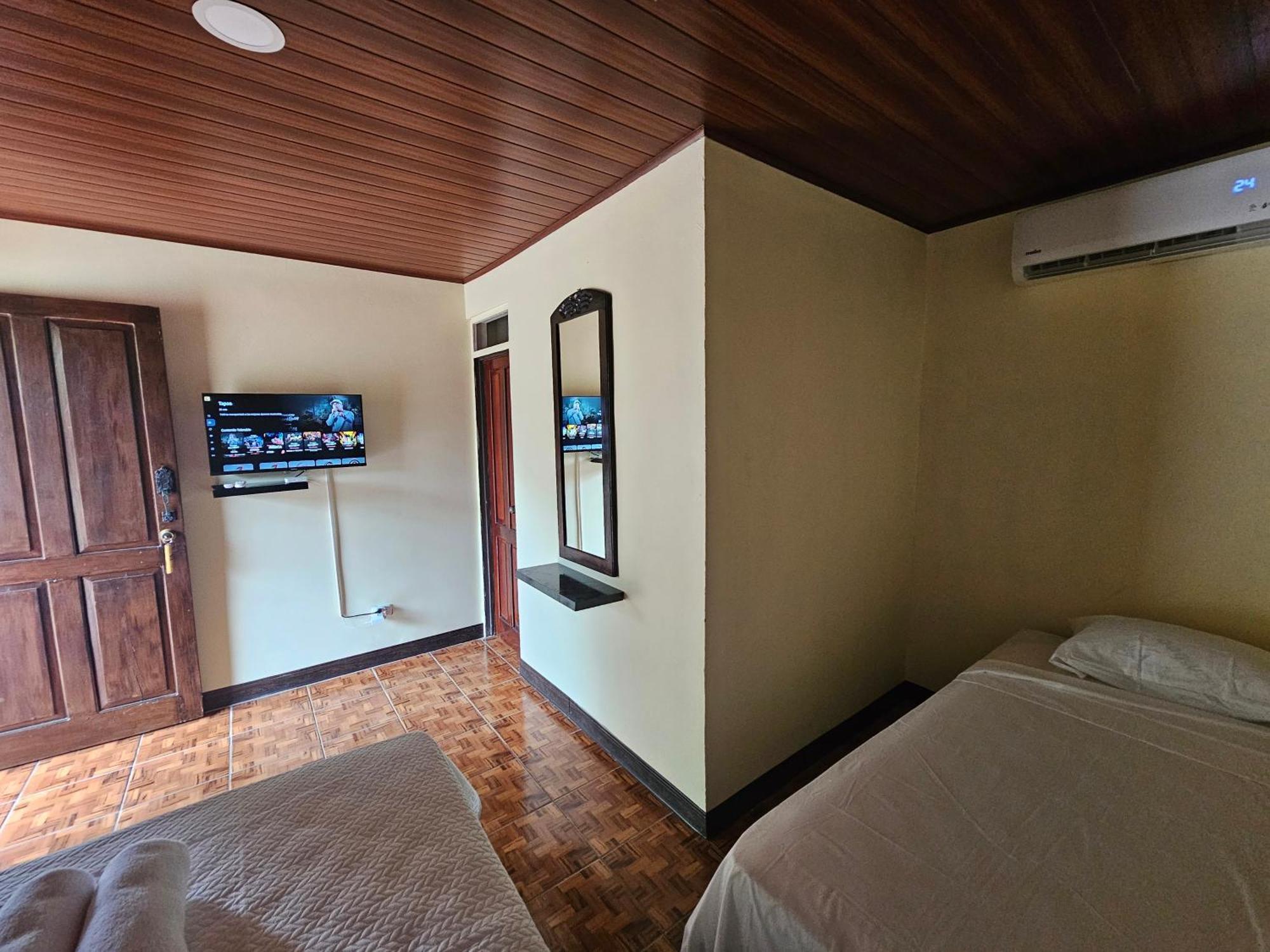 Hotel Luna Liberiana Esterno foto