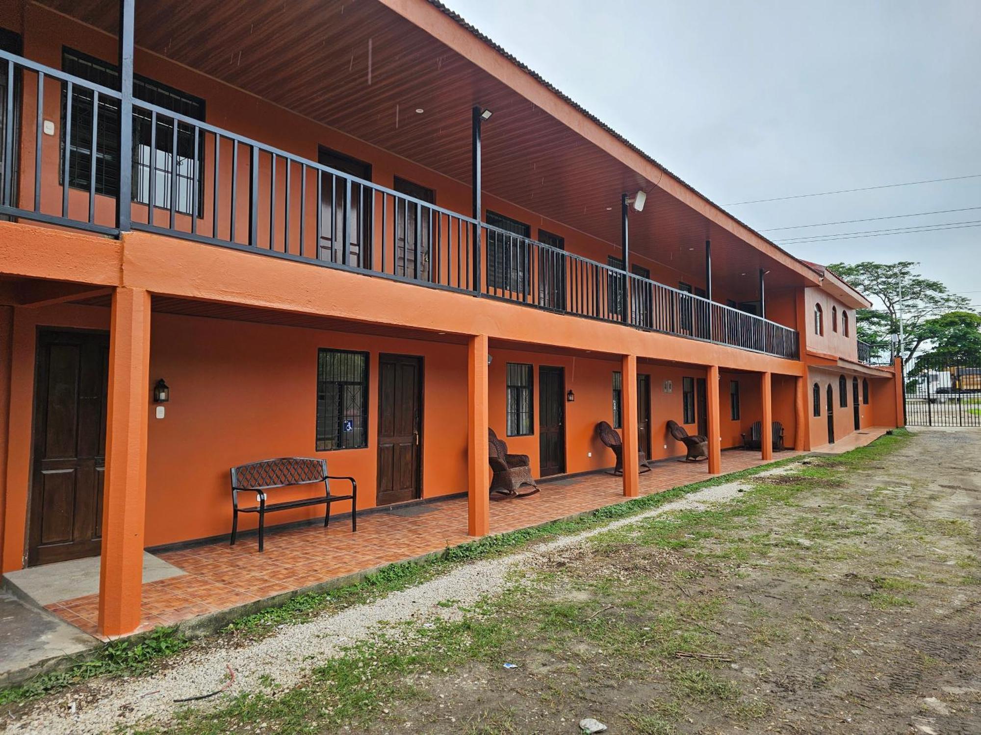 Hotel Luna Liberiana Esterno foto